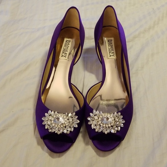 Badgley Mischka Shoes - Badgley mischka purple satin crystal heel sz8